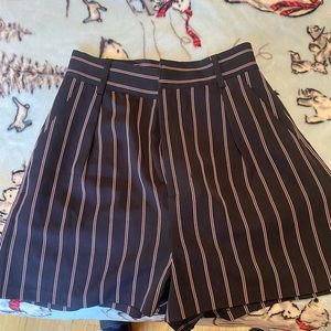 Classy striped shorts